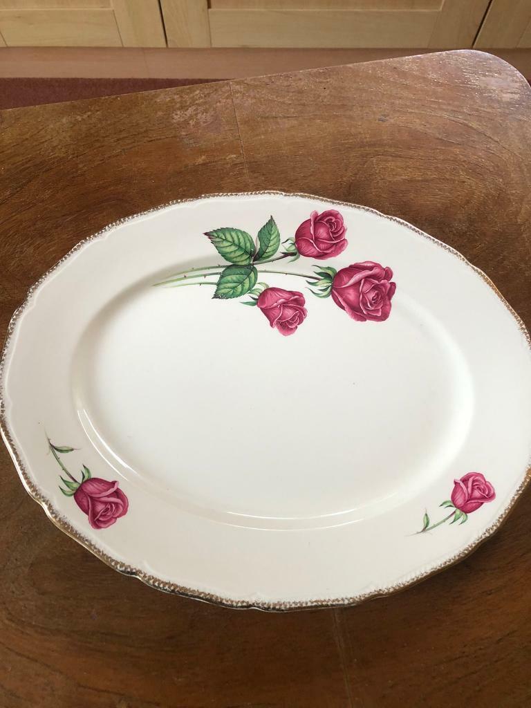 image for Beautiful platter by Royal Swan with 22 carat gold decoration 