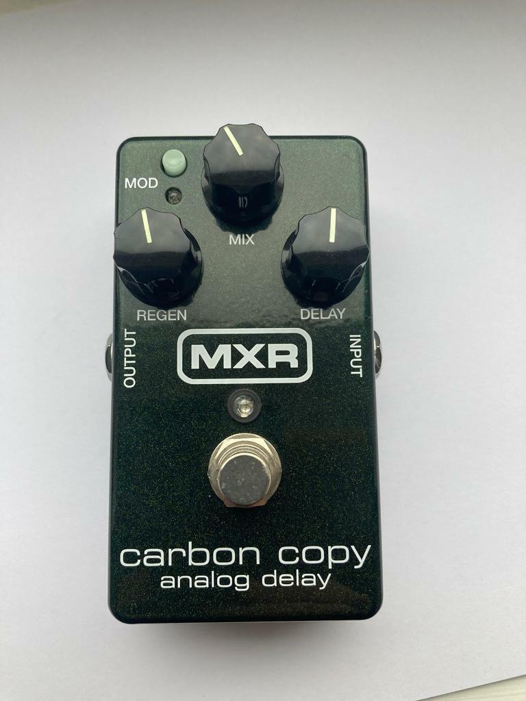 MXR carbon copy delay pedal