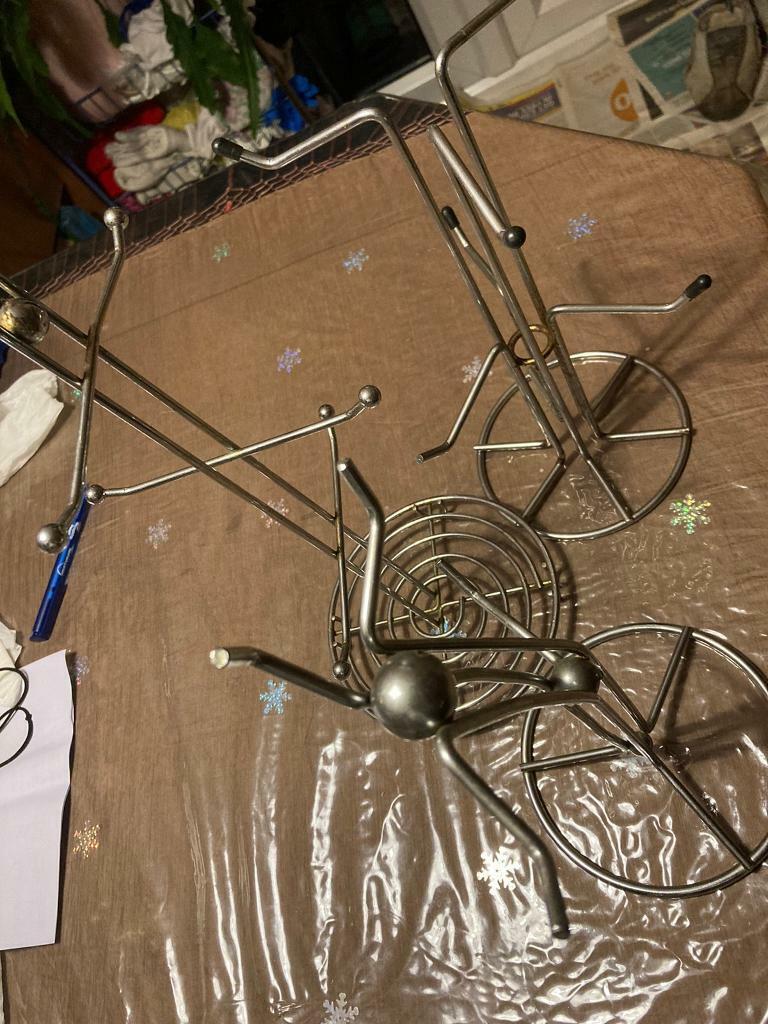 Taper wear & cups hanger & baskets & more 