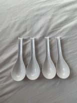White Ceramic Japanese Soup Spoon. Set of 6 spoons
