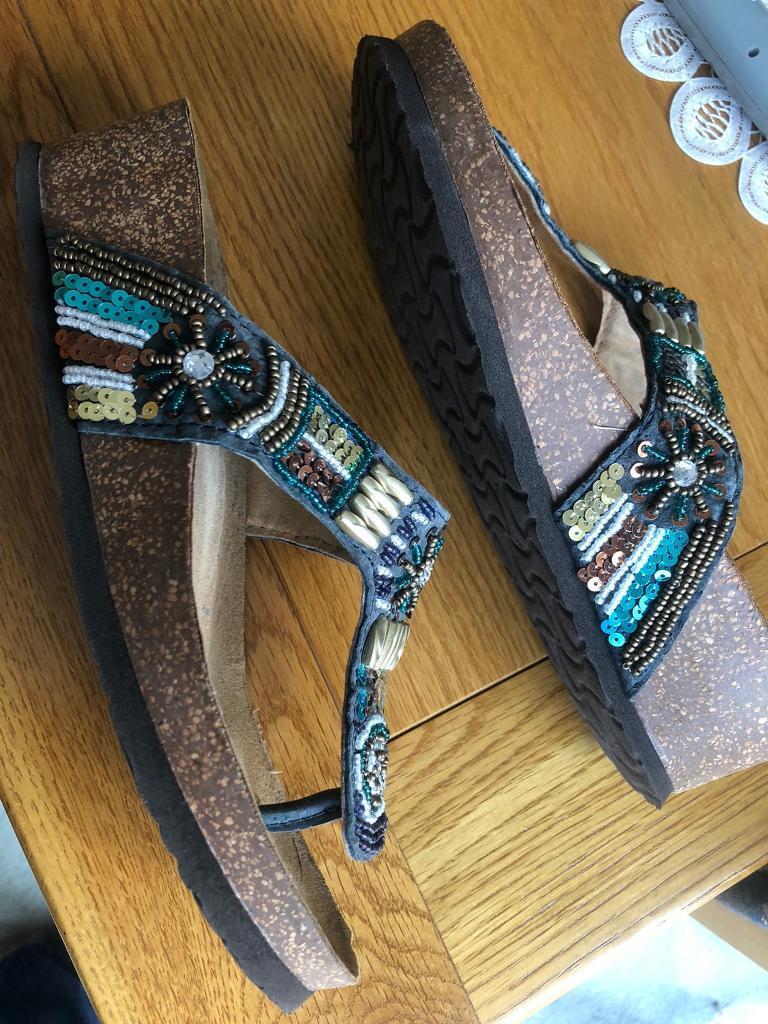 Size 6 as new