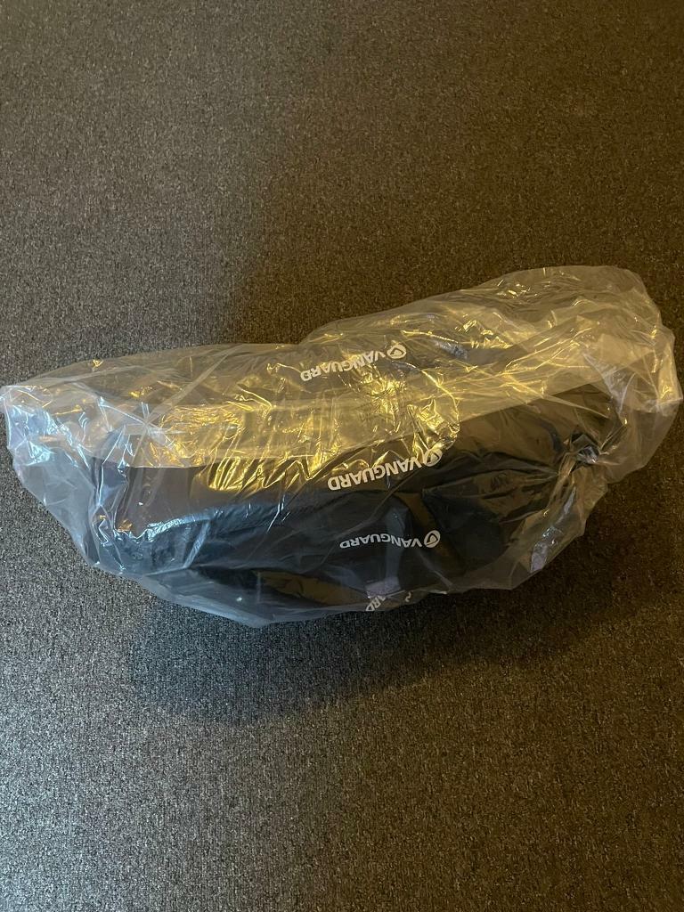 BNWT Vanguard VEO flex 35M camera bag