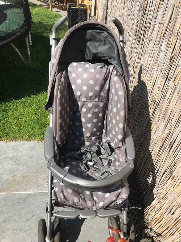 M&P’s Mama & Papas Grey Polka dot Pliko Pramette including car seat and base - Ipswich