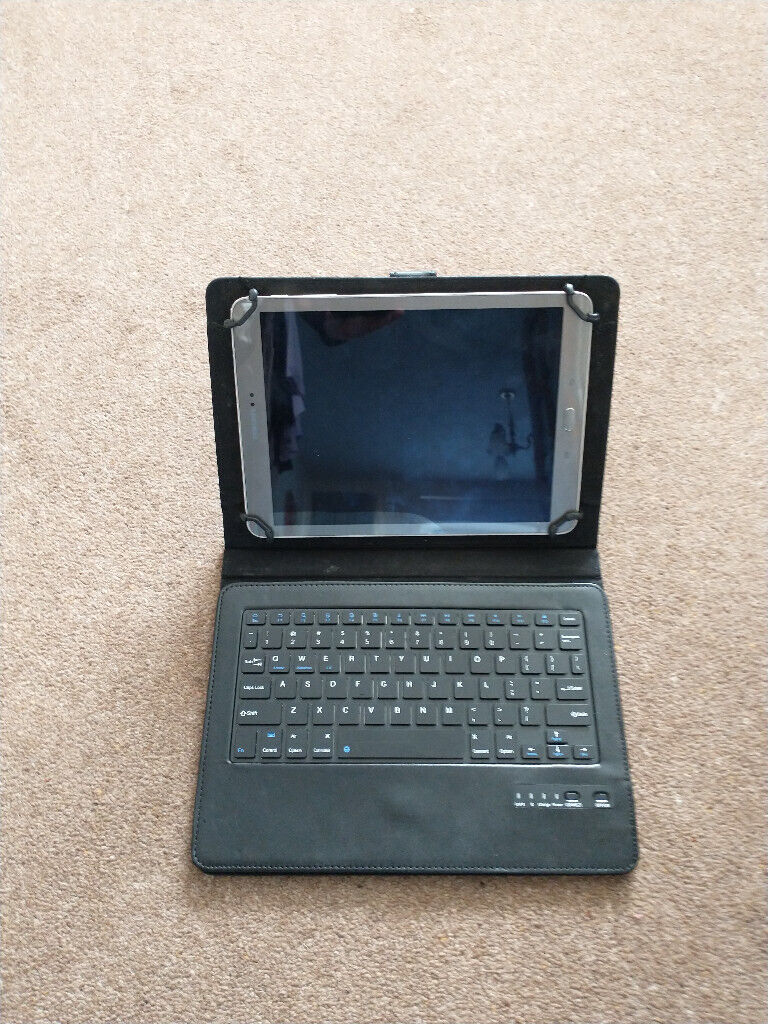 image for SAMSUNG GALAXY TAB 2, + 32Gb SD card inc. Also, keyboard, case & lead.