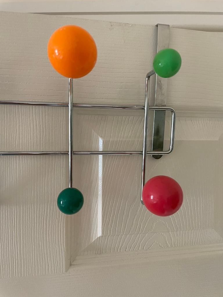 atomic clothes hooks 