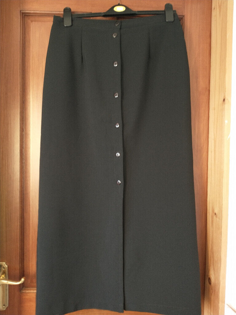 image for  SKIRT (SMART) SIZE 14. Waist 31/32. Length 37 with splits front & back. Exc. cond.