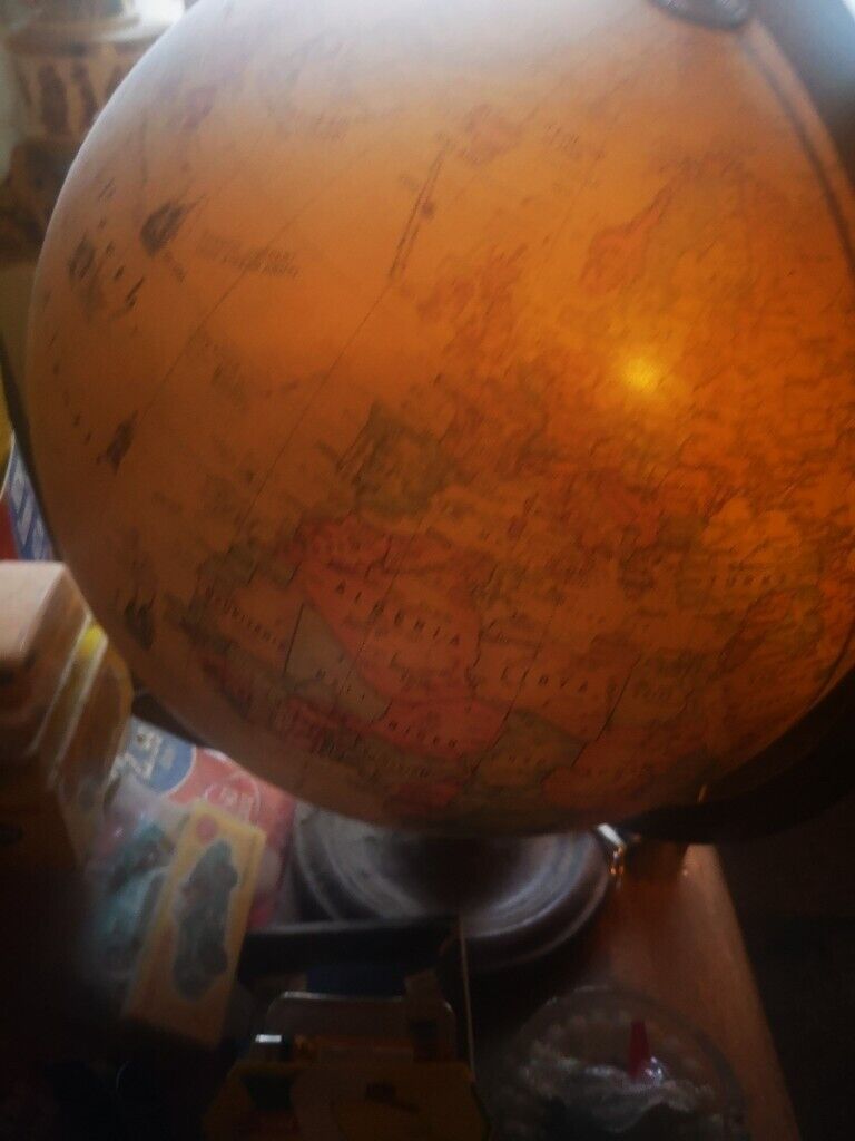 World globe lamp 