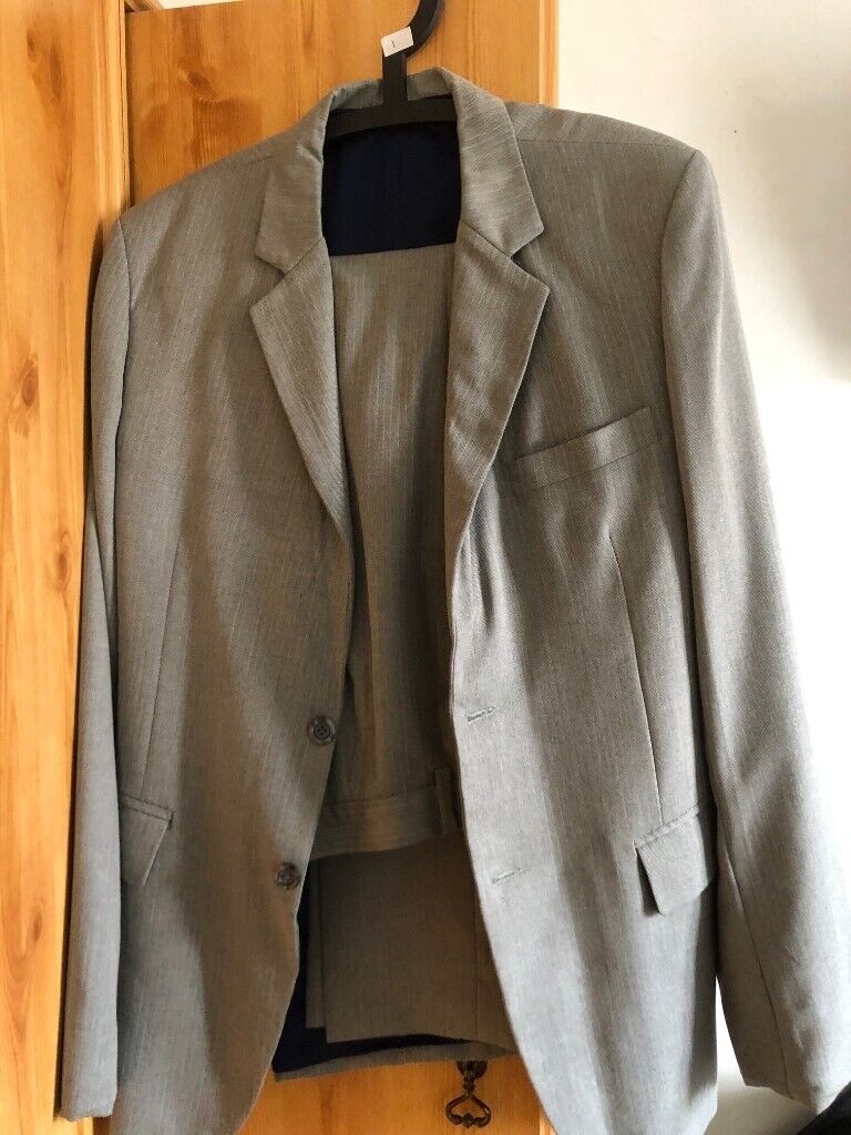 NEXT SUITS