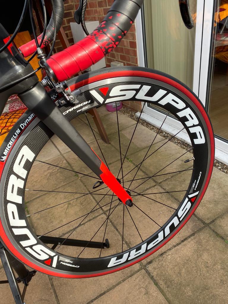 Road bike Tifosi SS26 full Carbon mint condition. RRP£3500