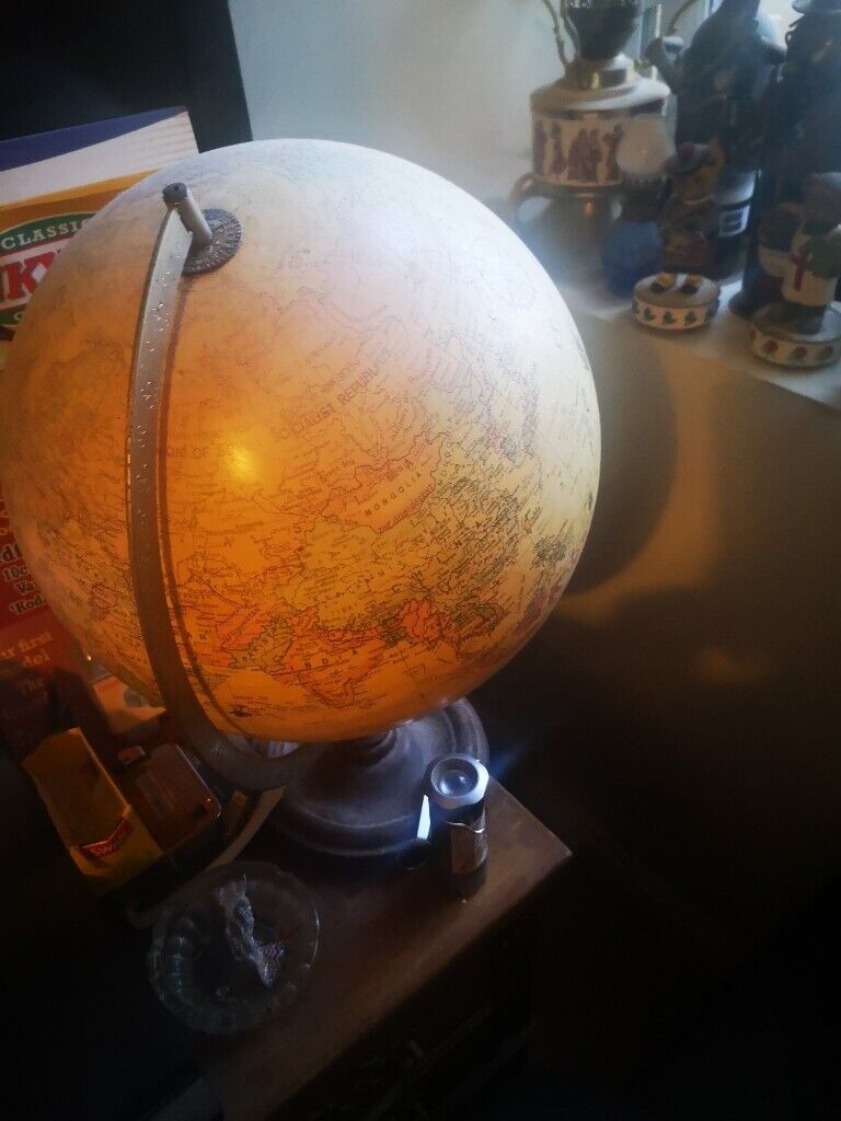 World globe lamp 