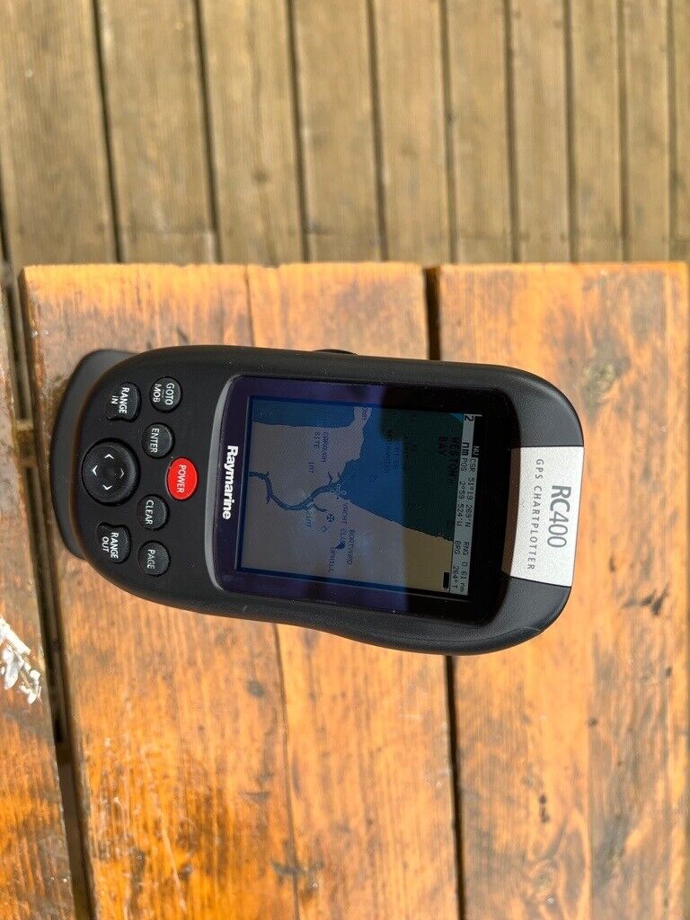 Raymarine chart plotter