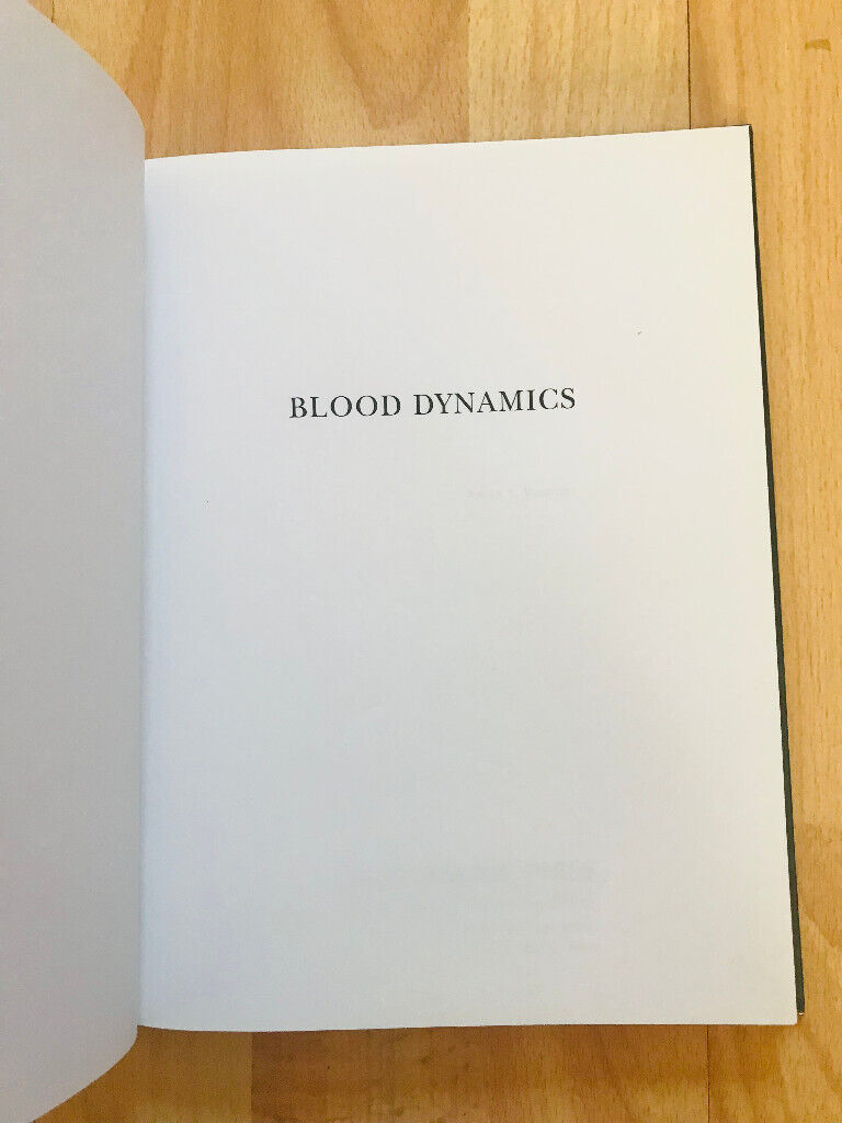 Blood Dynamics - Anita Y. Wonder - Hardcover – 9 Aug. 2001 