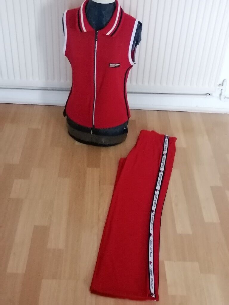 Vintage Y2K TOMMY HILFIGER Designer Sports Outfit. Ex Cond. . Size : M 