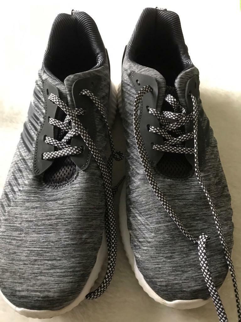 image for Adidas bounce size 9 trainers