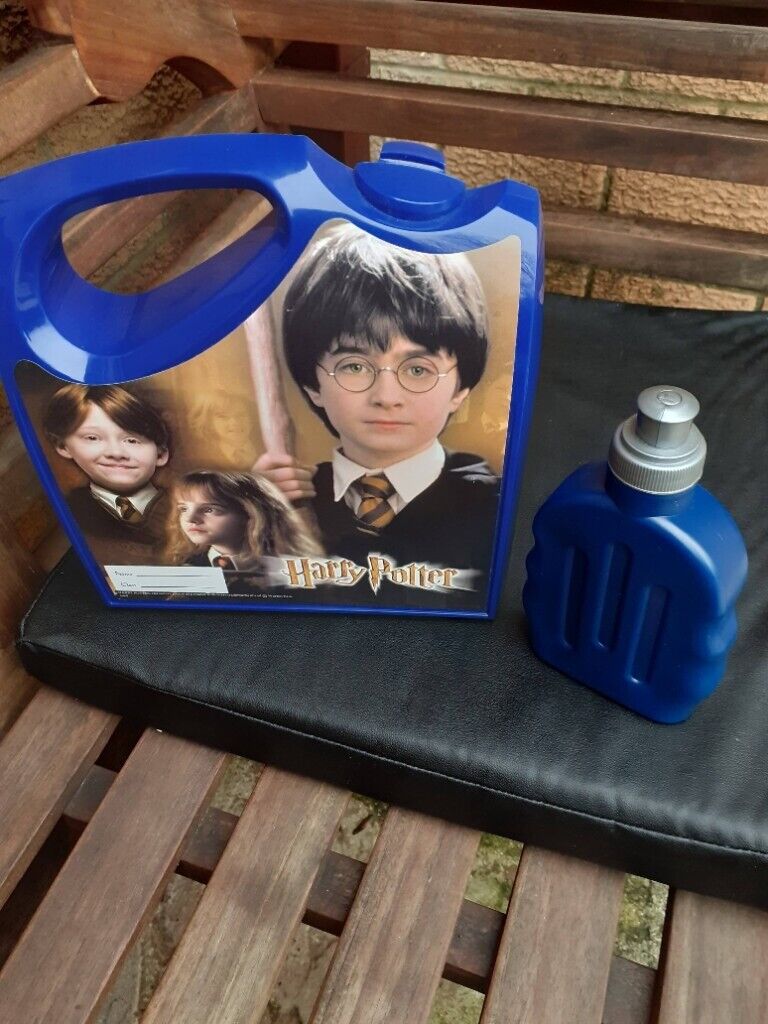 New vintage Harry Potter Lunch Box with Bottle