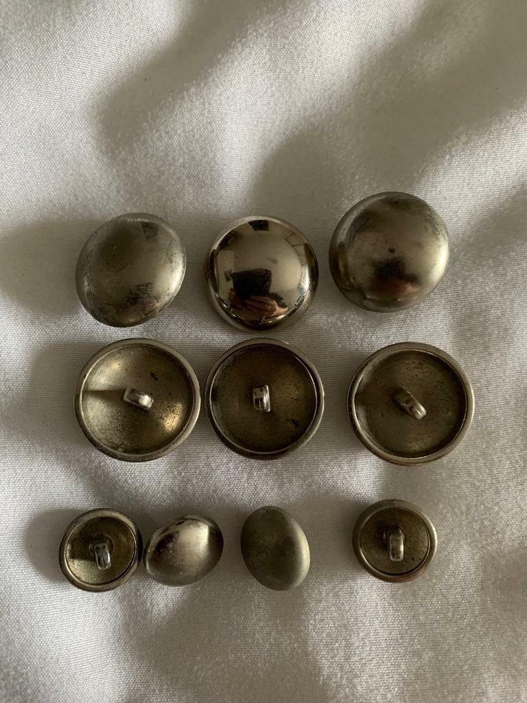 MIXED LOT New & Used Buttons