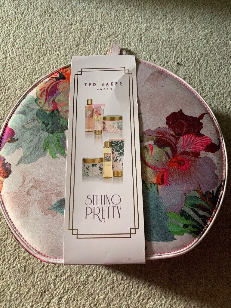 Ted baker vanity case with full size toiletries 