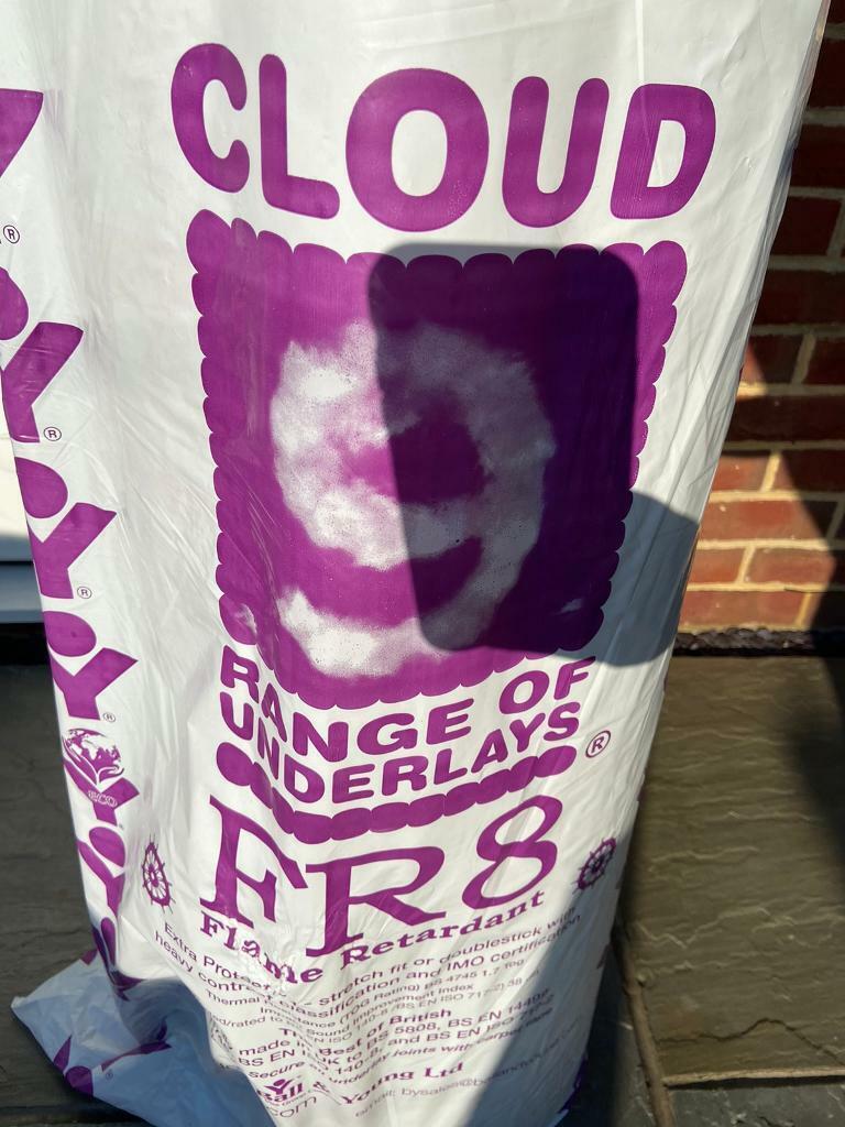 UNDERLAY 