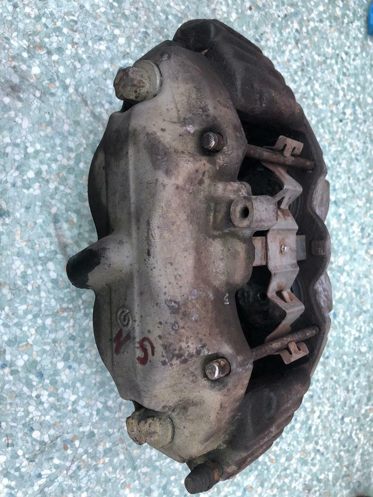 Mercedes s class w221 brembo passenger side front, left side, n/s/f brake calliper, 4 pot