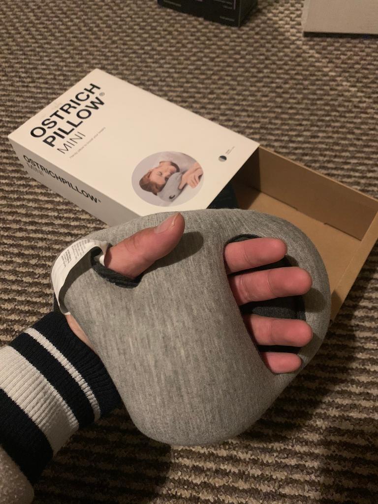 Travel pillow 