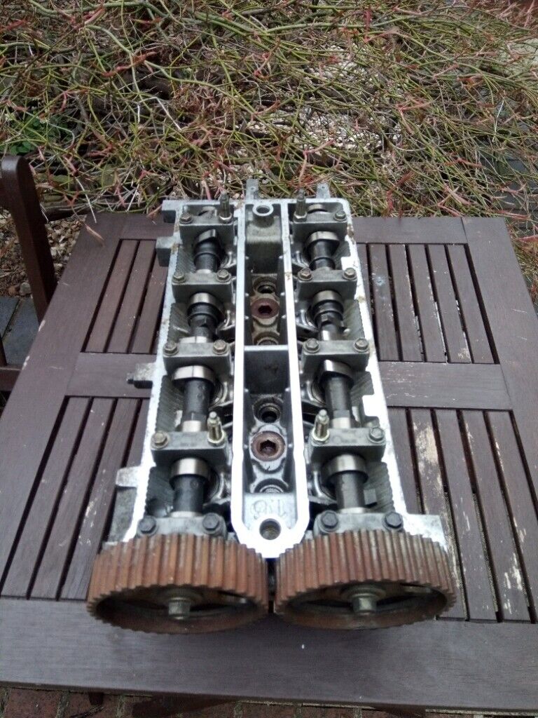 Cylinder head Ford fiesta