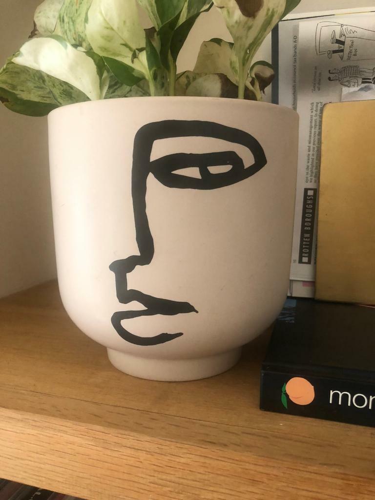 H&M plant pot