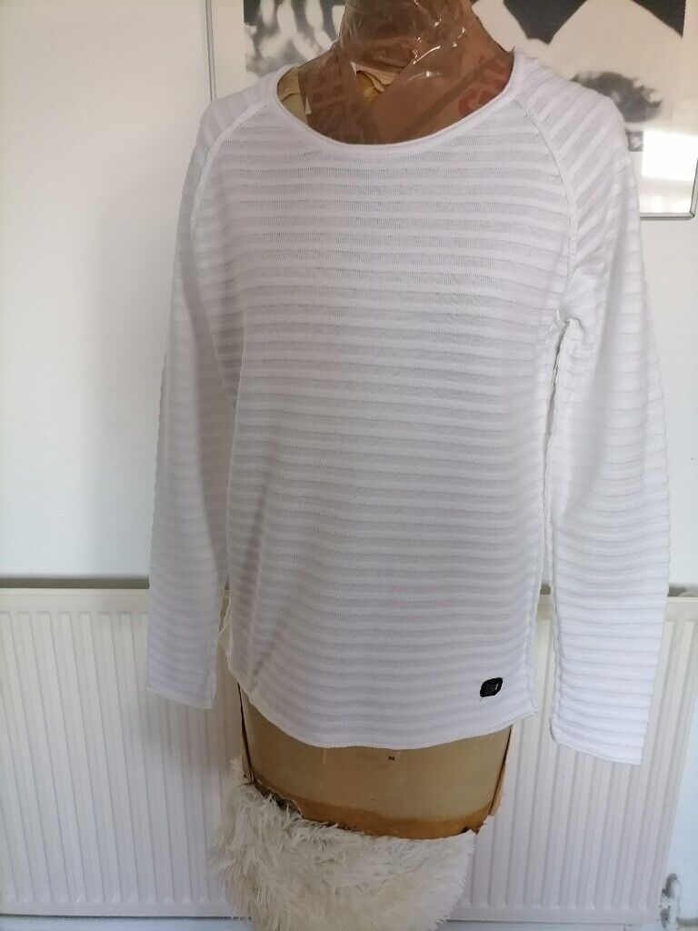 Vintage 00's Designer JESSE JAMES Summer White Jumper. Ladies. Ex Cond. Size : M 