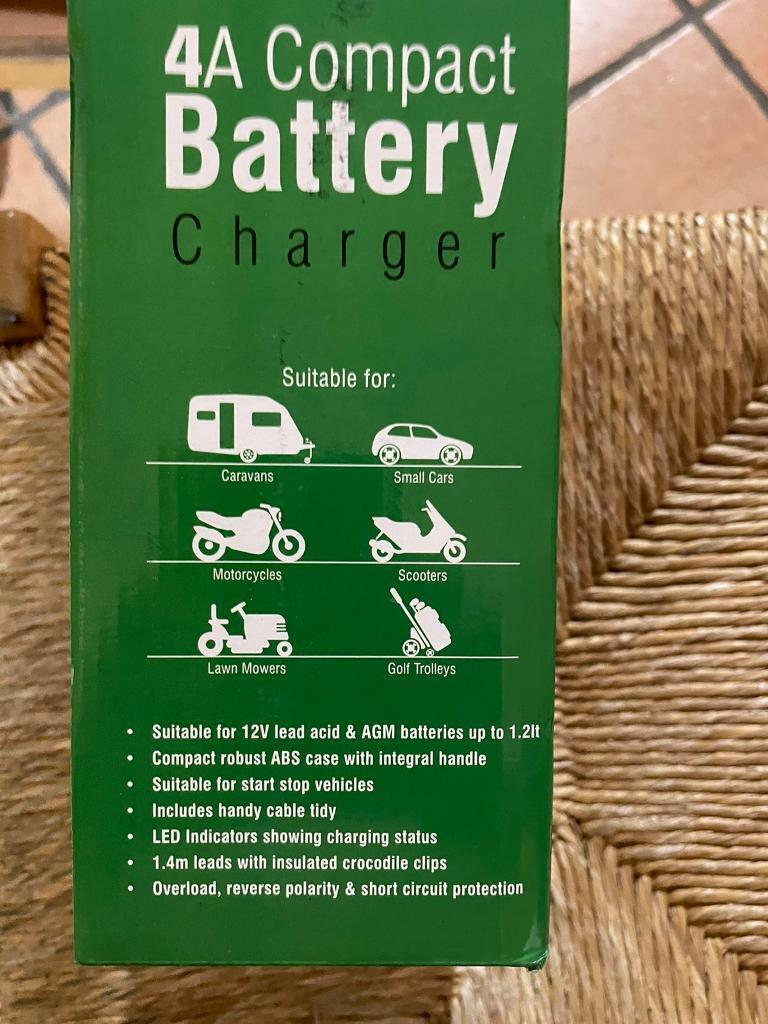 NEW MAYPOLE 12V CAR BATTERY CHARGER 