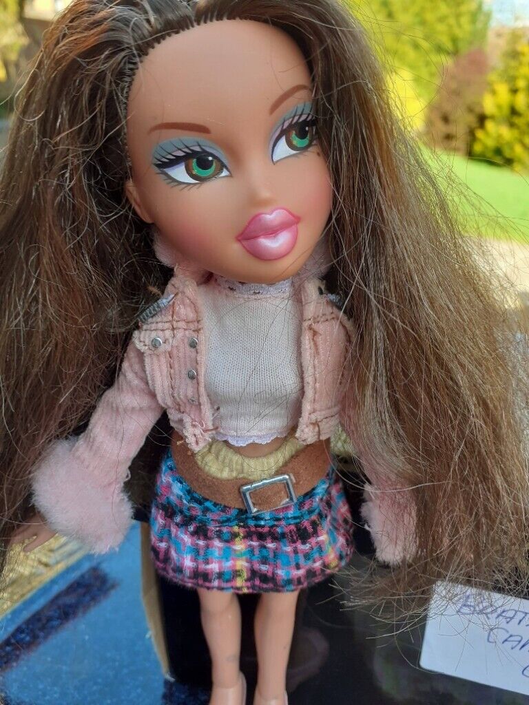 RARE Bratz Trio of Campfire Dolls from 2005 with CLOE, PHOEBE & YASMIN