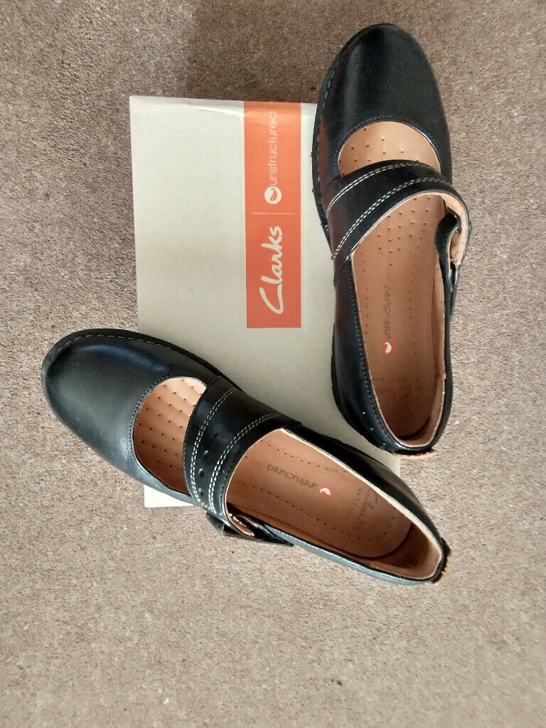 Clarks shoes hot sale fforestfach swansea