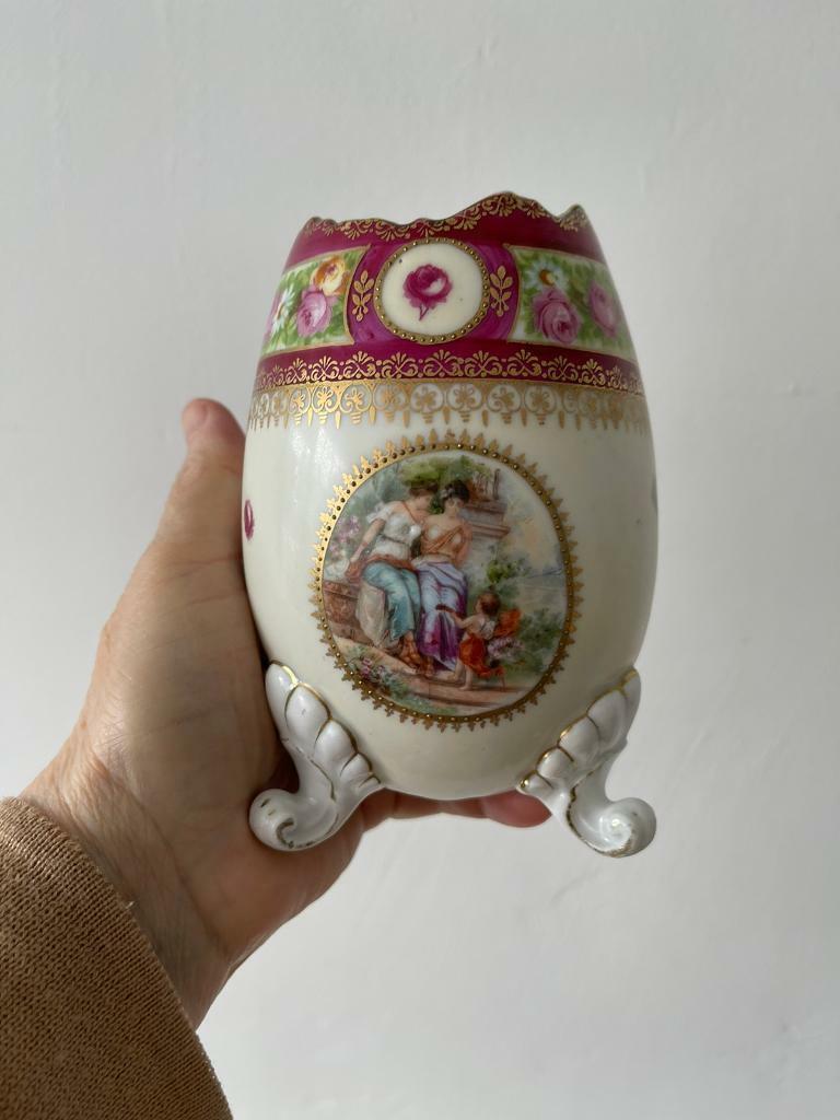 Egg shaped vase
