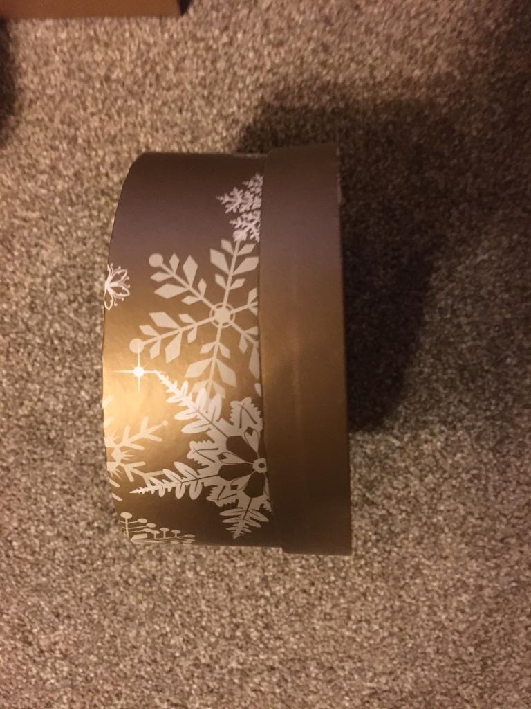 Gold Cardboard Gift Boxes. 