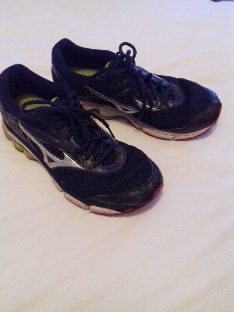 Running shoes | Men's Trainers for Sale | Gumtree