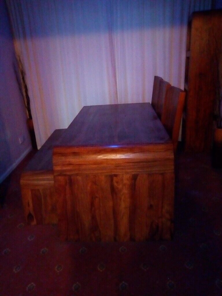 Dining table 6 seat solid wood