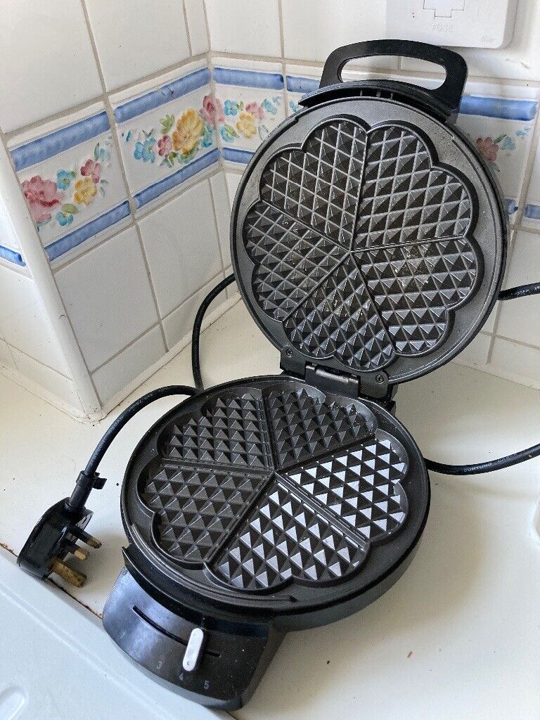 Waffle maker