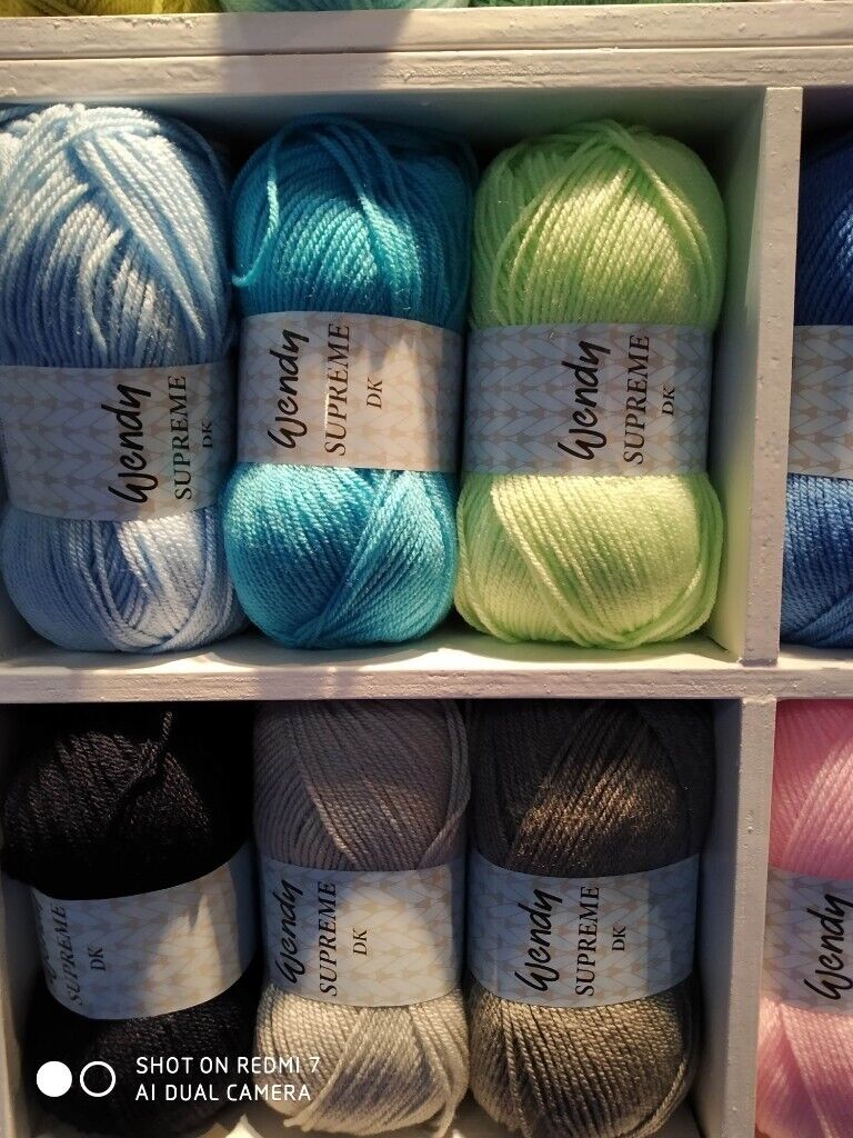 JAMES C BRETT BABY SUPERSOFT 3PLY KNITTING WOOL YARN 5X100G IN WHITE