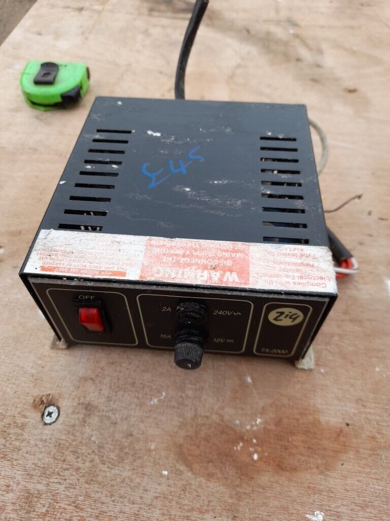 Caravan Zig TX 2000 battery charger