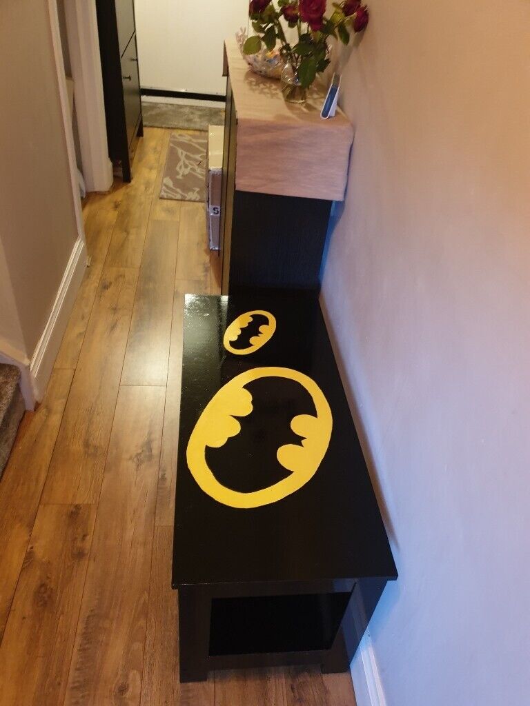 image for Batman table for DC fans