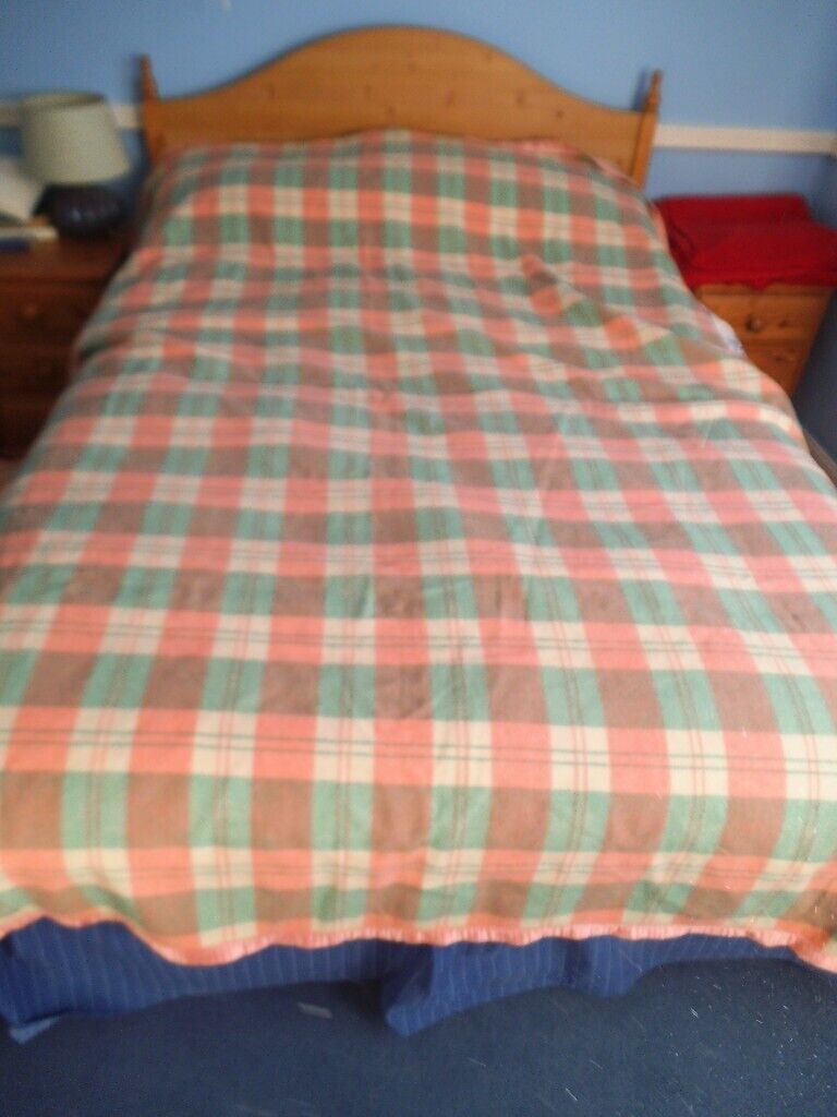 image for Welsh Wool Blanket Derw 100% Welsh wool Peach Multi  Plaid