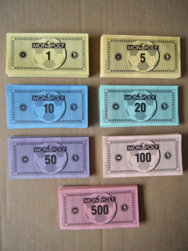 Monopoly (WORLD CUP FRANCE 98 EDITION). By Waddingtons / Hasbro. Complete.lete