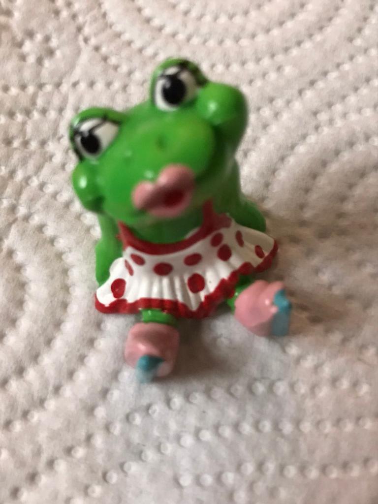 Kinder Surprise Ranopla Frog Figures