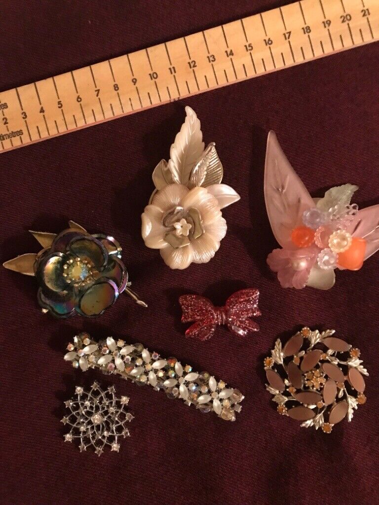 Vintage Brooches- assorted