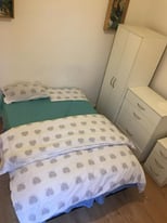 ***ROOM TO RENT***DOUBLE ROOM in CHURCH VALE ROAD B20...ALL DSS ACCEPTED***SEE DESCRIPTION***