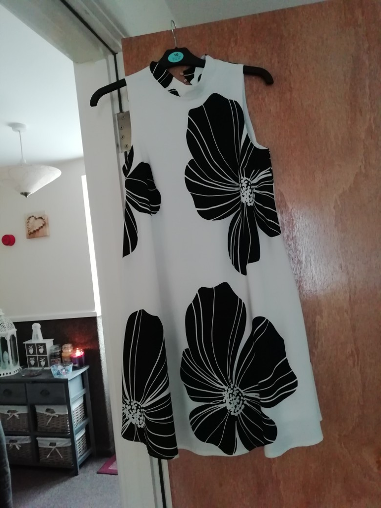 image for Ff dress new never wore in excellent condition 
