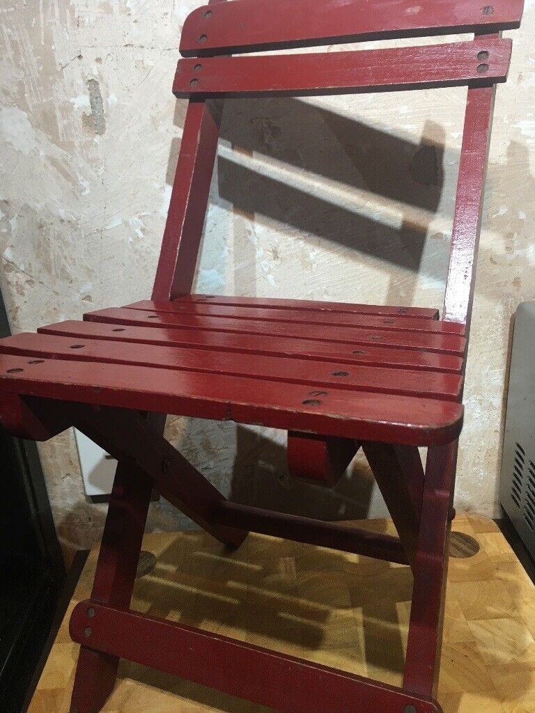 Solid Wood Child’s Folding Chair Vintage aprox 1930’s Suitable for a Child 1 to 5 years