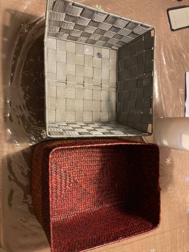 Taper wear & cups hanger & baskets & more 