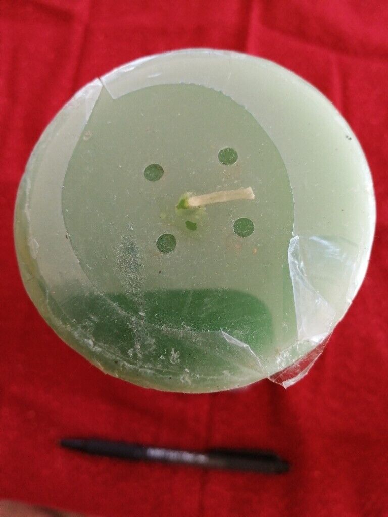 Outdoor tall candle green with citronella 