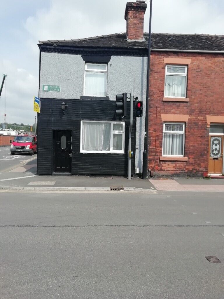 **TO LET** 1 BEDROOM APARTMENT**NORTH ROAD**DSS ACCEPTED**NO DEPOSIT