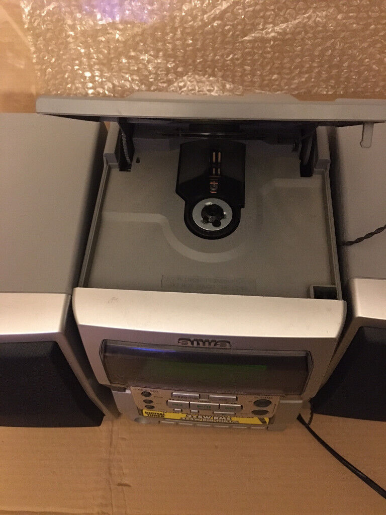 Aiwa LCX 133 Home Audio System + REMOTE