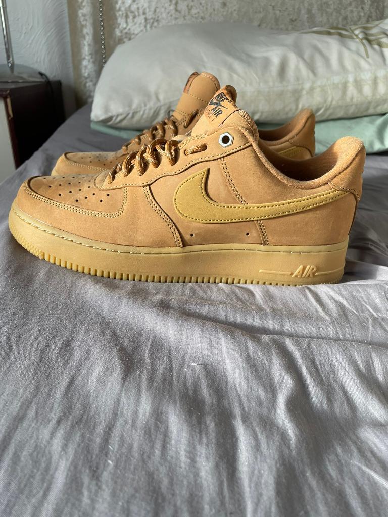 Men’s size 8 Suede Air force 1s 